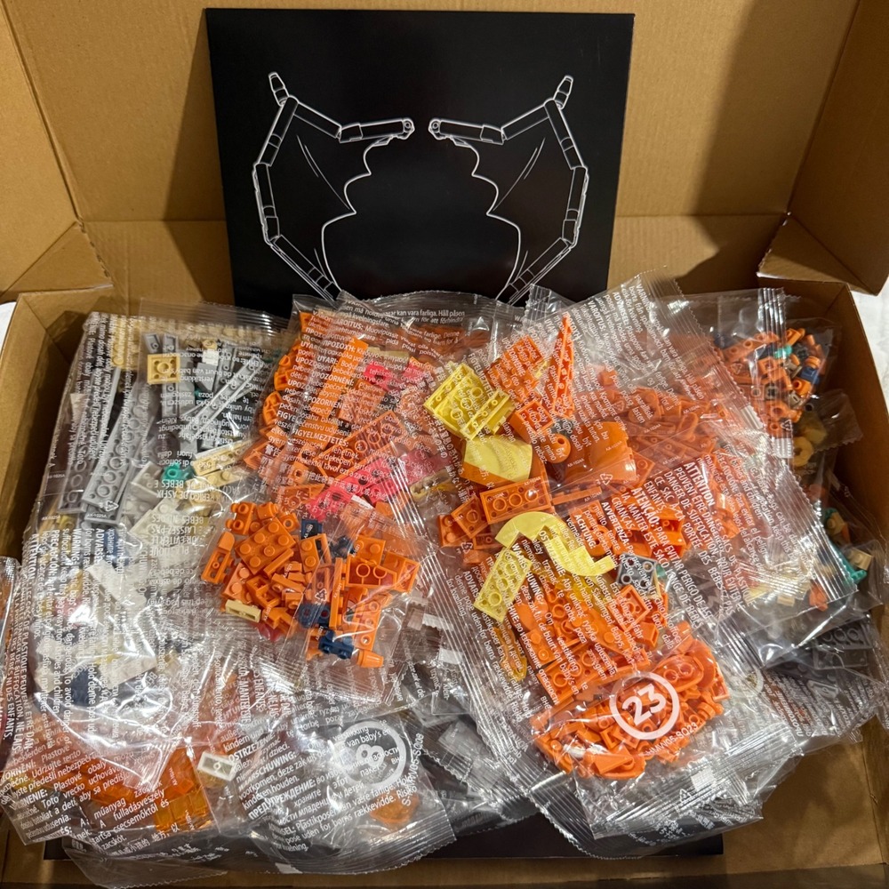 Mega Pokemon Motion Charizard Building Set 1664 Pcs HMW05 Mechanized Model - Picture 7 of 8